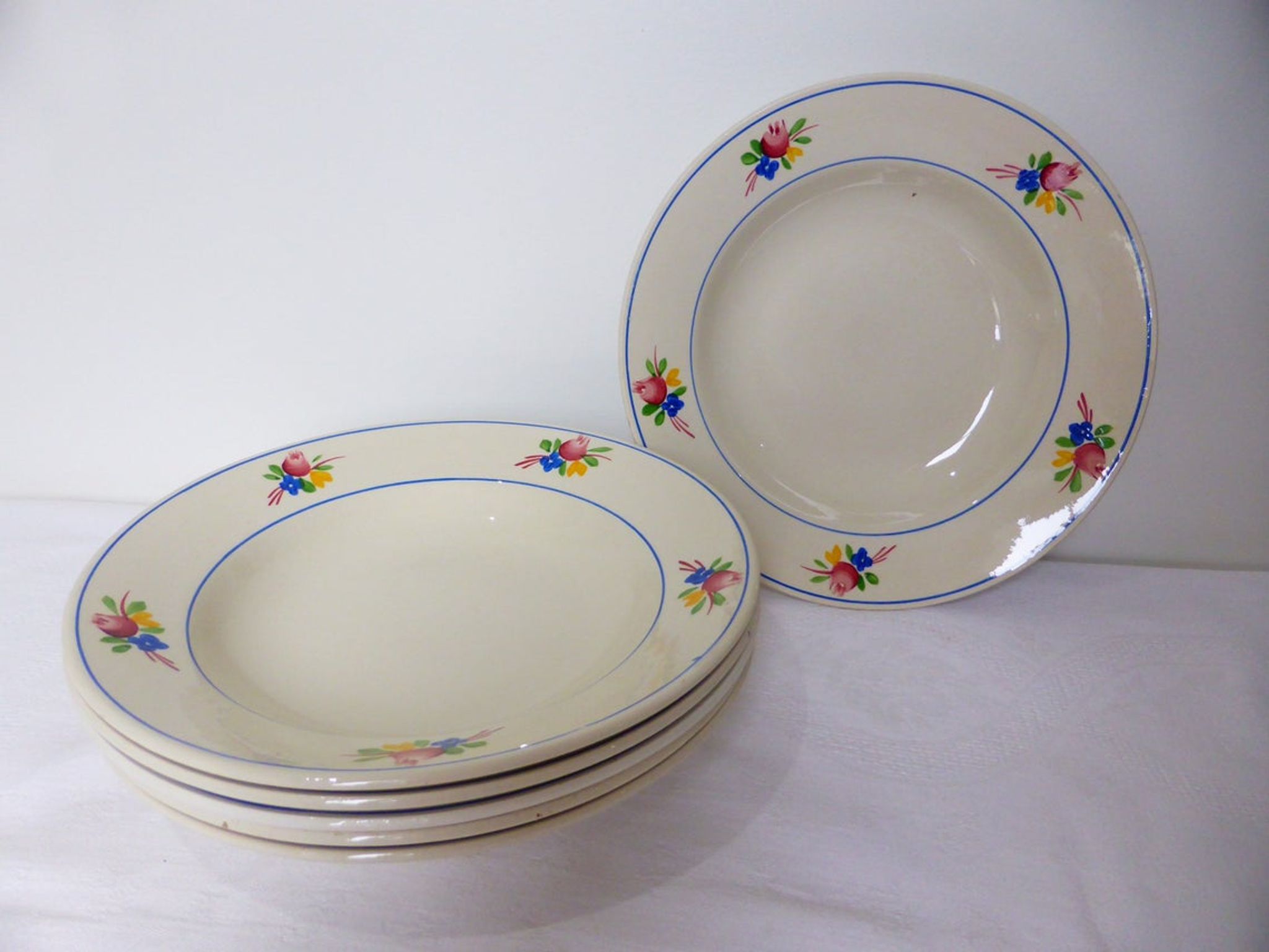 Set of 6 vintage soup plates from the Gien factory, Nice model