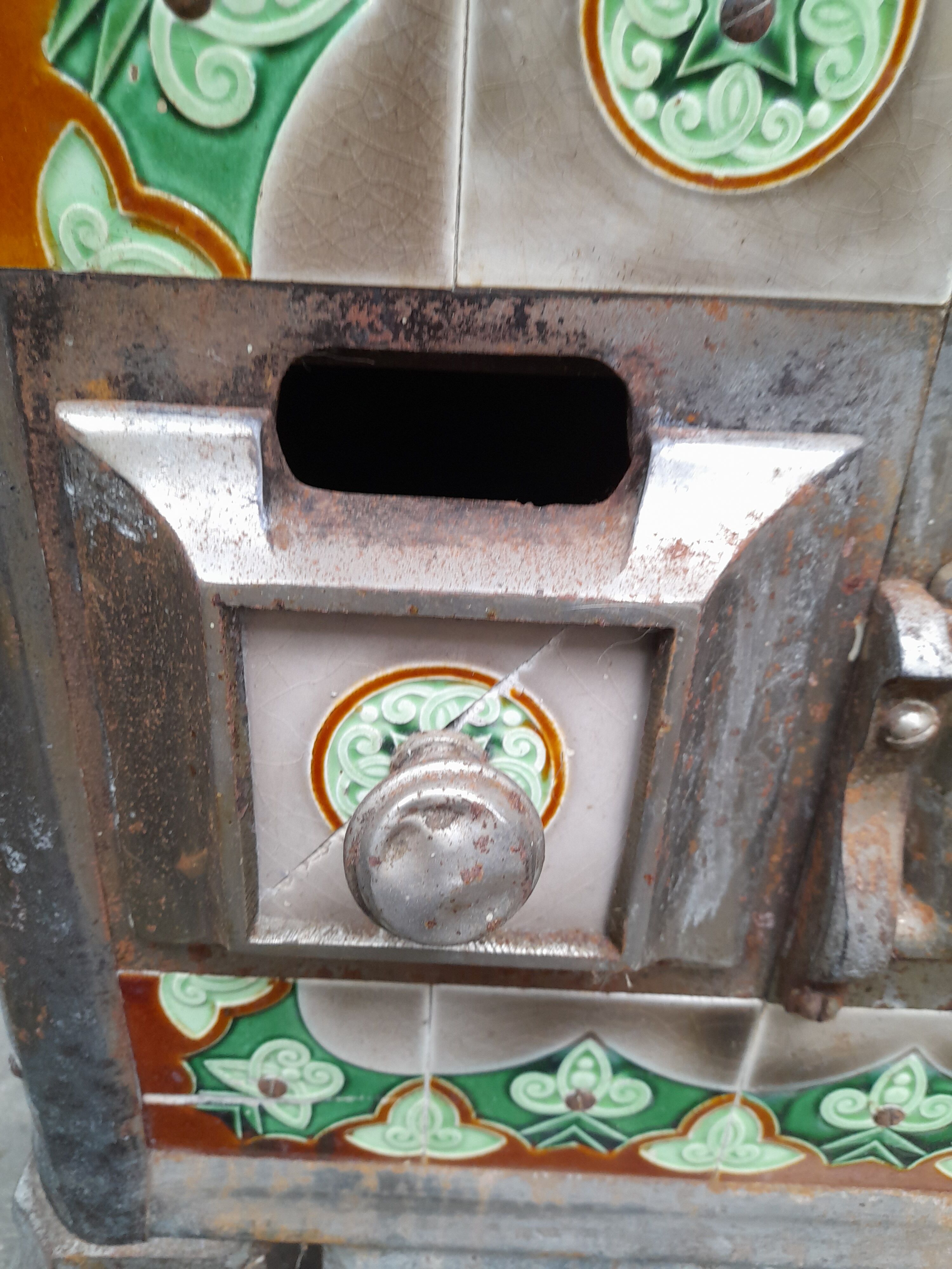 Cook old tile faience metal structure