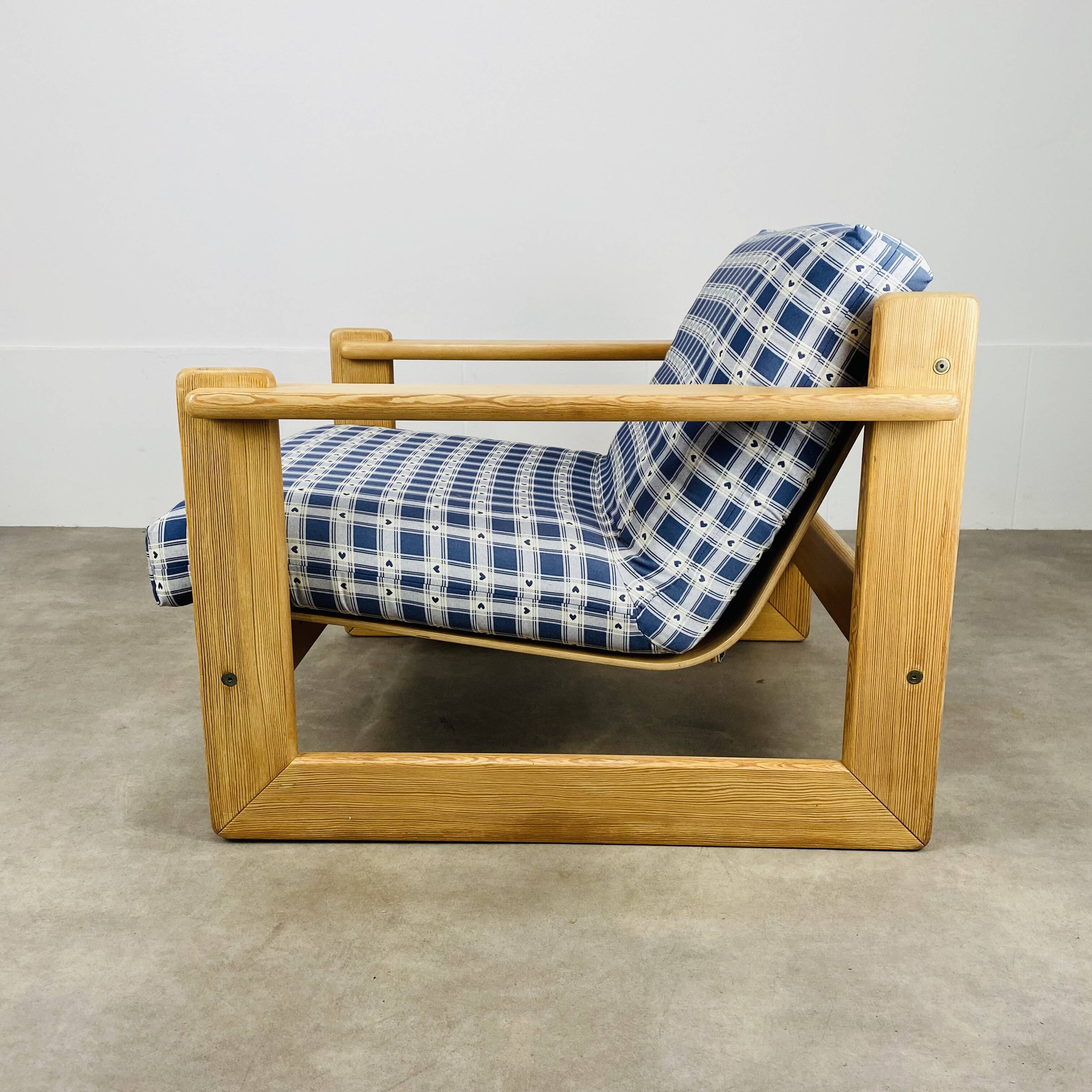 Armchair pine 70s chalet style