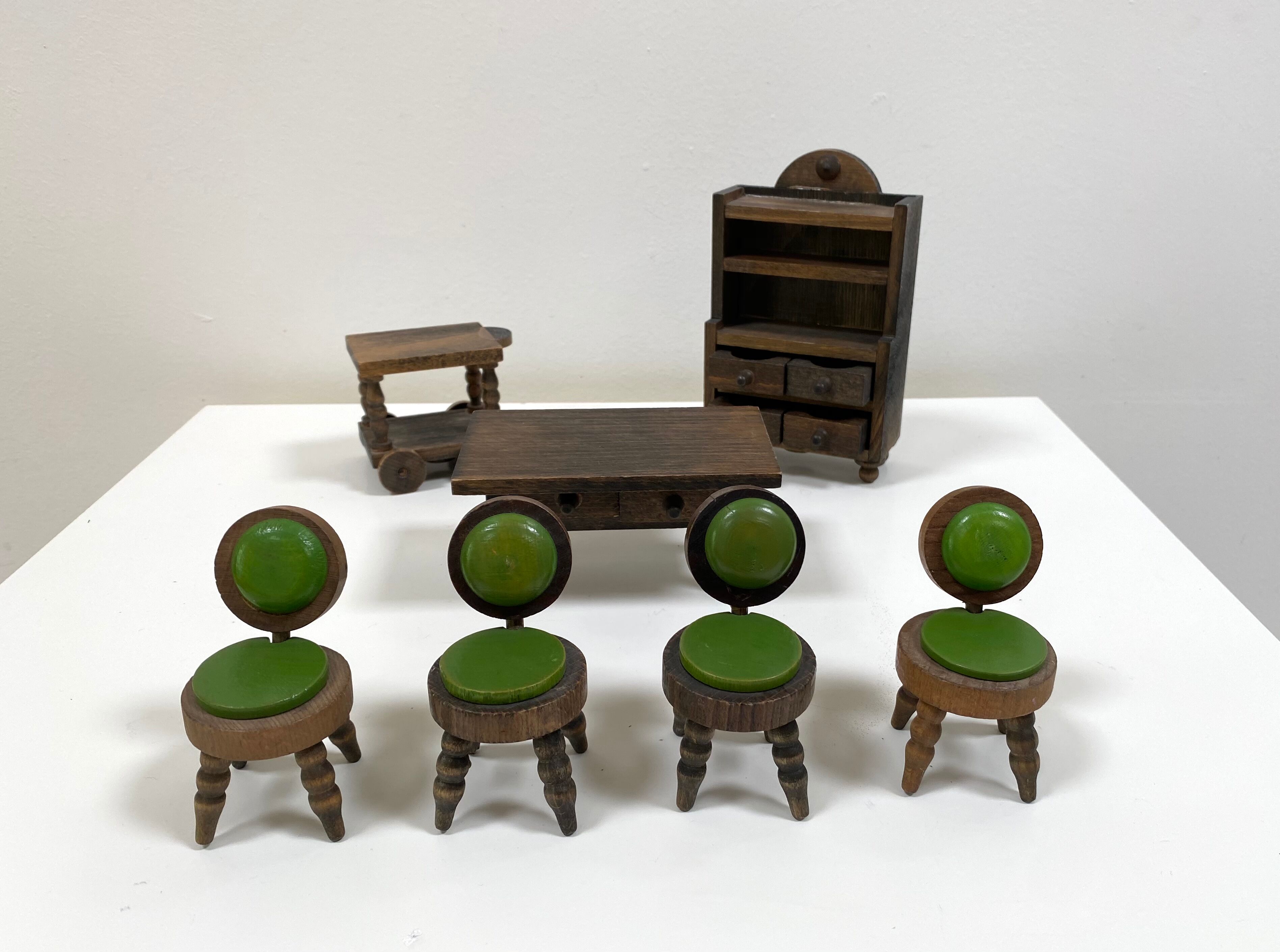 Vintage dollhouse furniture