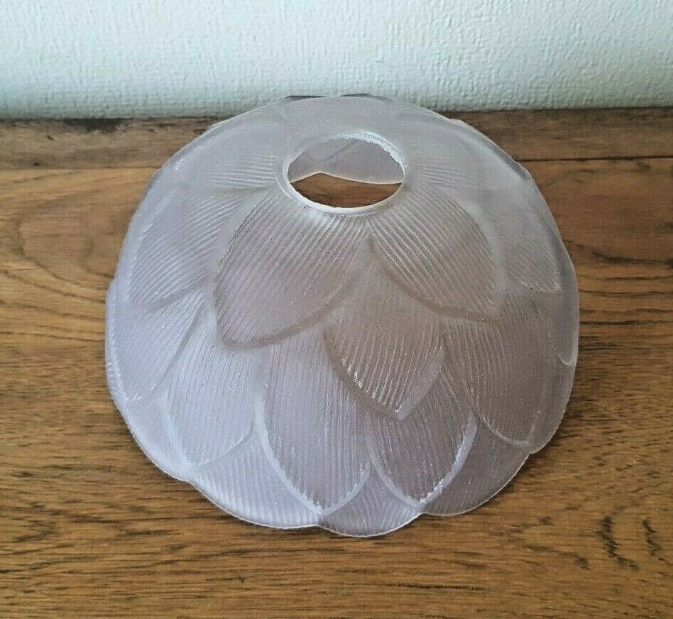 french vintage artichoke style glass replacement shade with scalloped edge