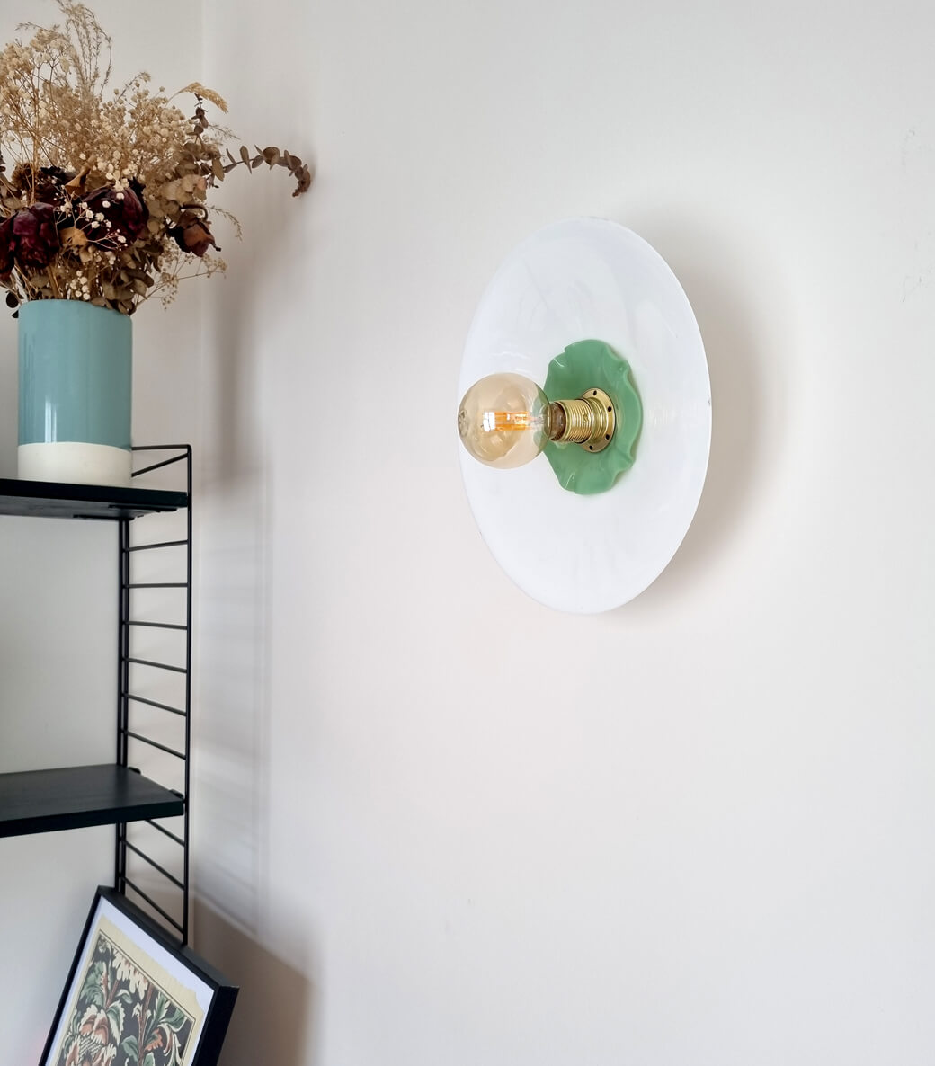 Opaline wall lamp