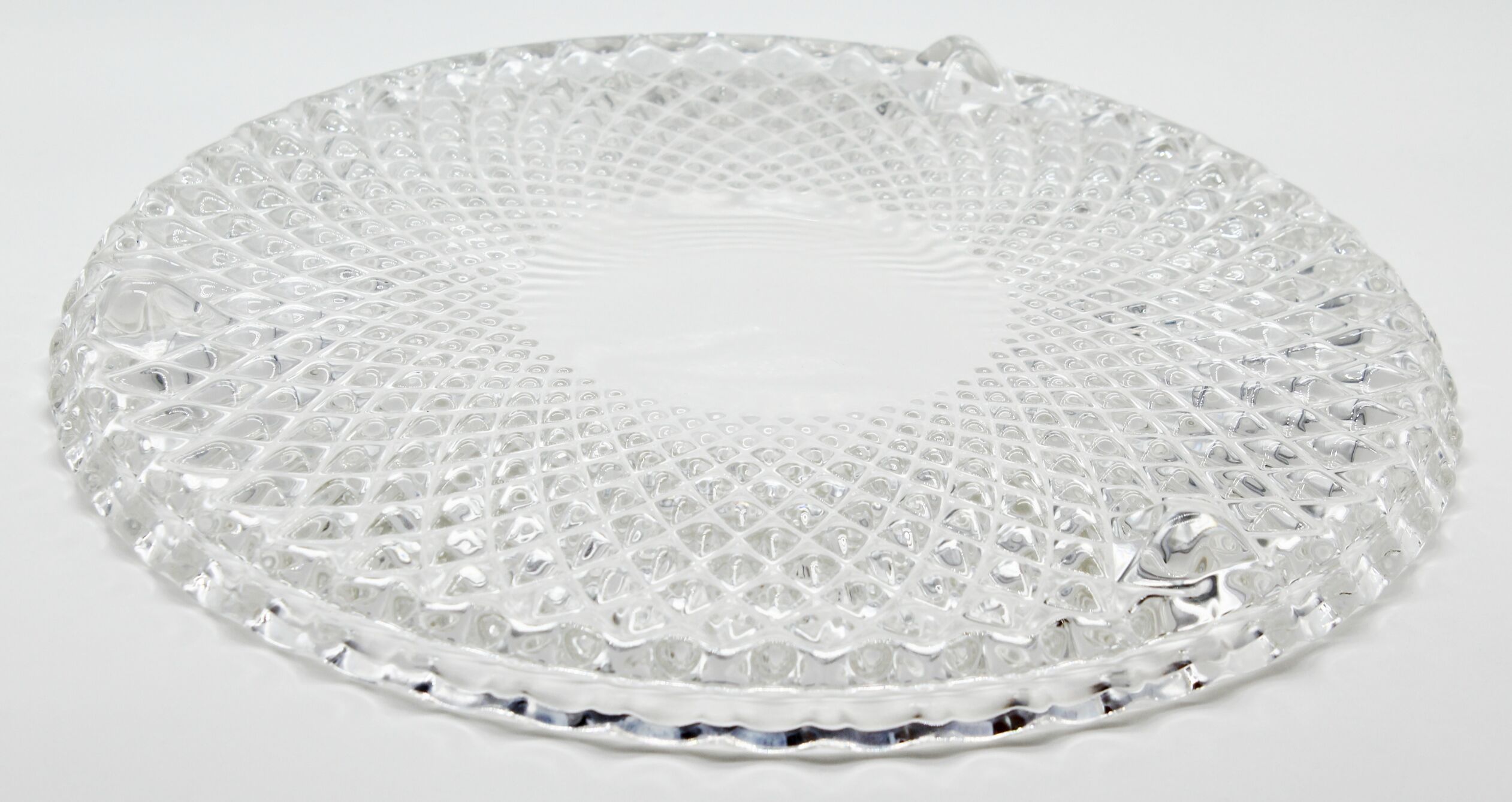 Chiseled glass dish