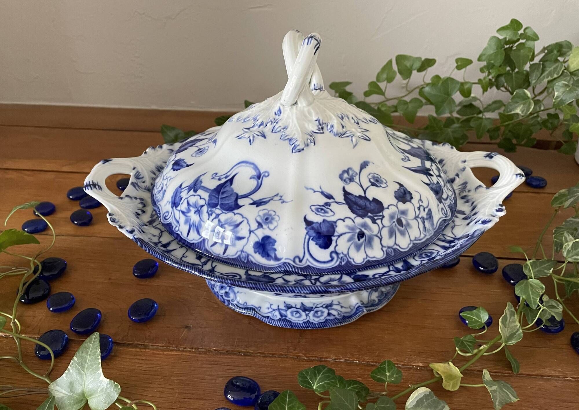 Very old vegetable dish in Creil & Montereau earthenware.