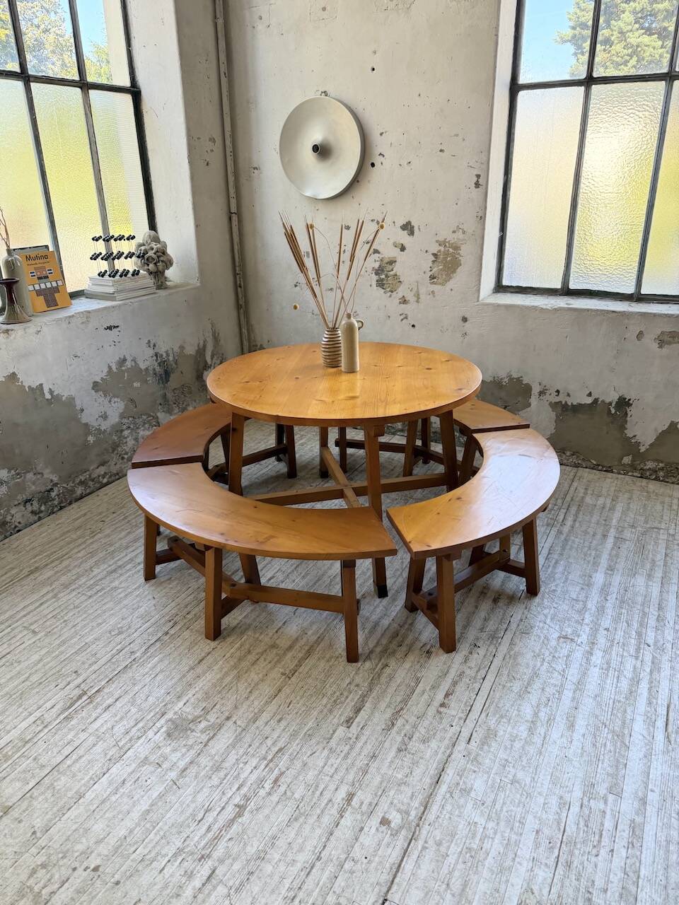 Set of round table and 4 rounded benches, 1950