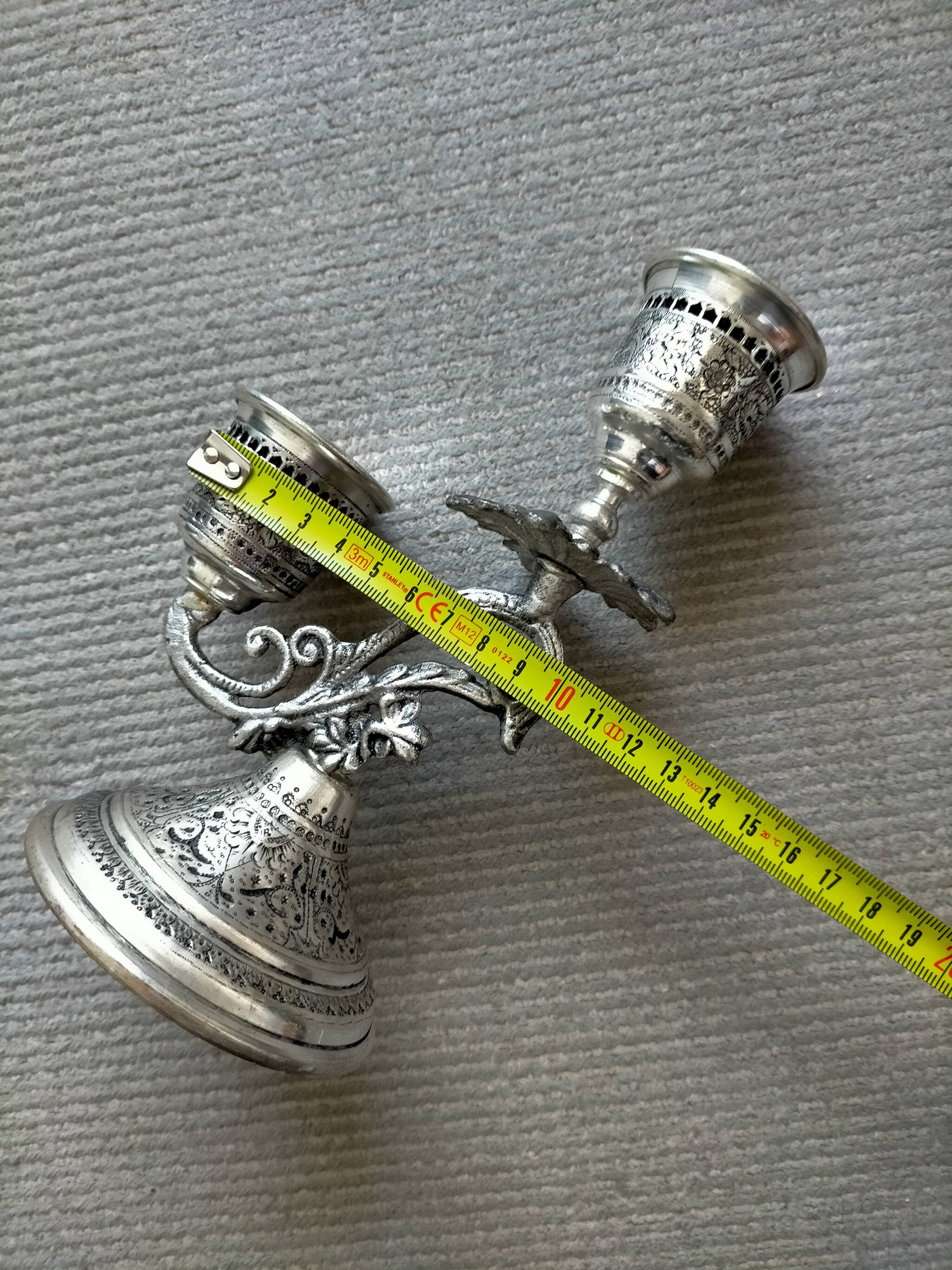 Two-arm metal candlestick