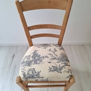 Country chair in blue toile de Jouy