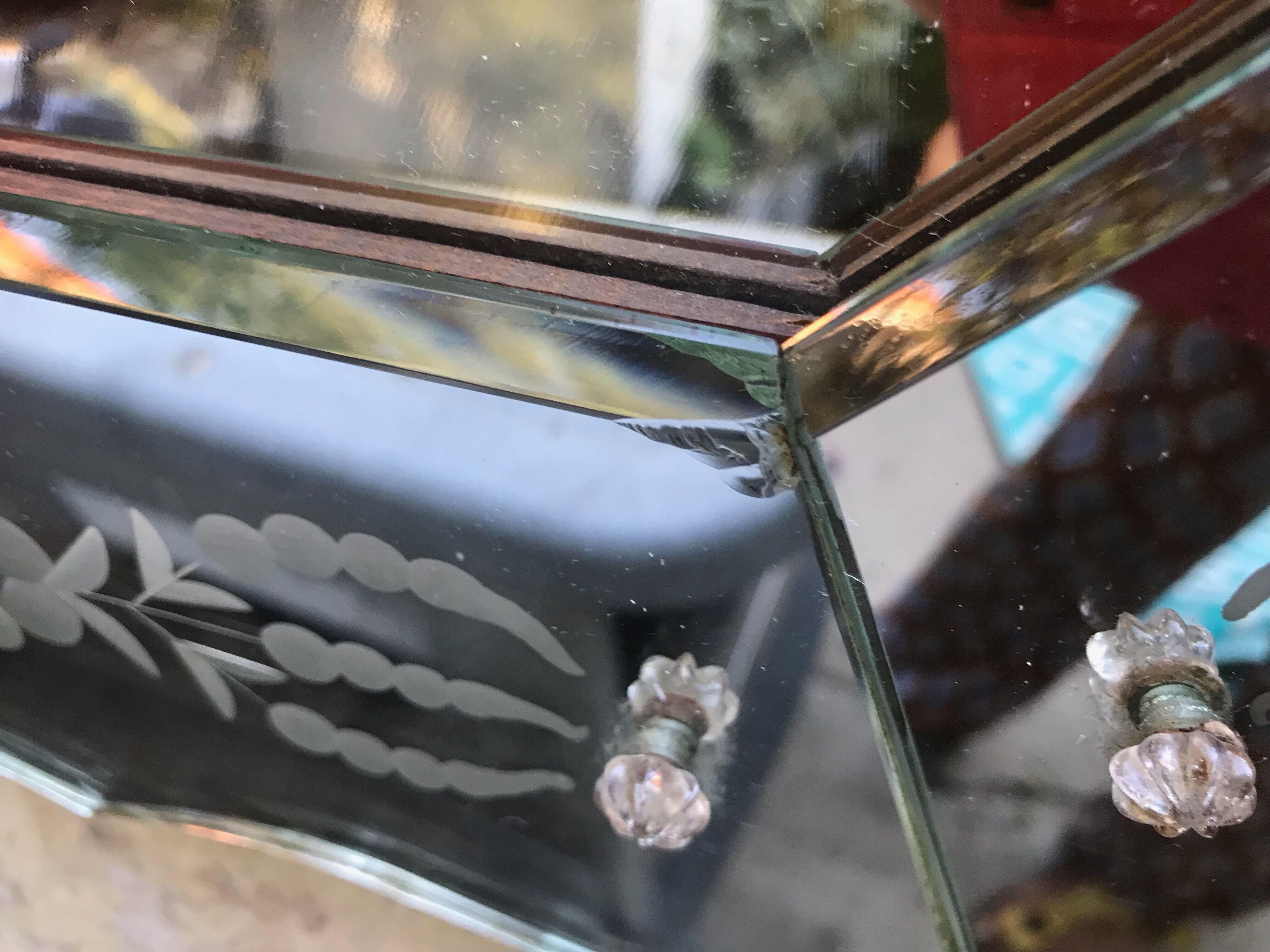 Octagonal Venetian mirror 89 x 68 cm