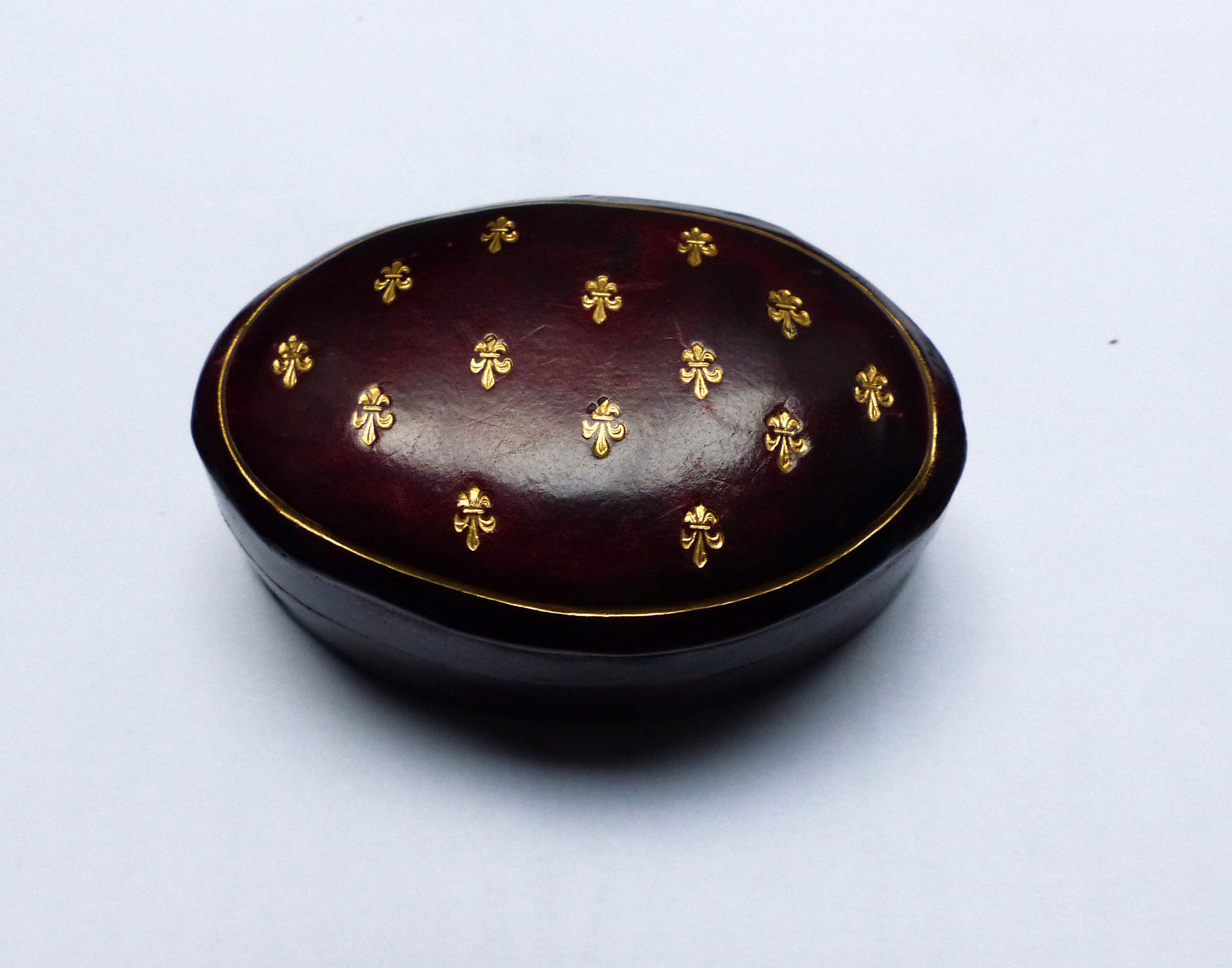 Small box in vintage and Italian leather