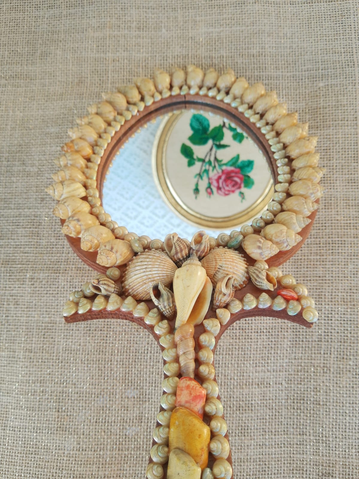 Hand or hanging mirror kitsch shells