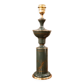 Lampe de table, métal laqué vert, style anglais.