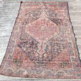 Tapis persan ancien de 1.62 m de large et 2.33 mètres de longueur