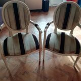 Set of convertibles and arm chairs