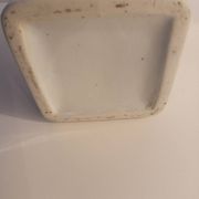 Bonbonnière à motifs asiatiques en porcelaine