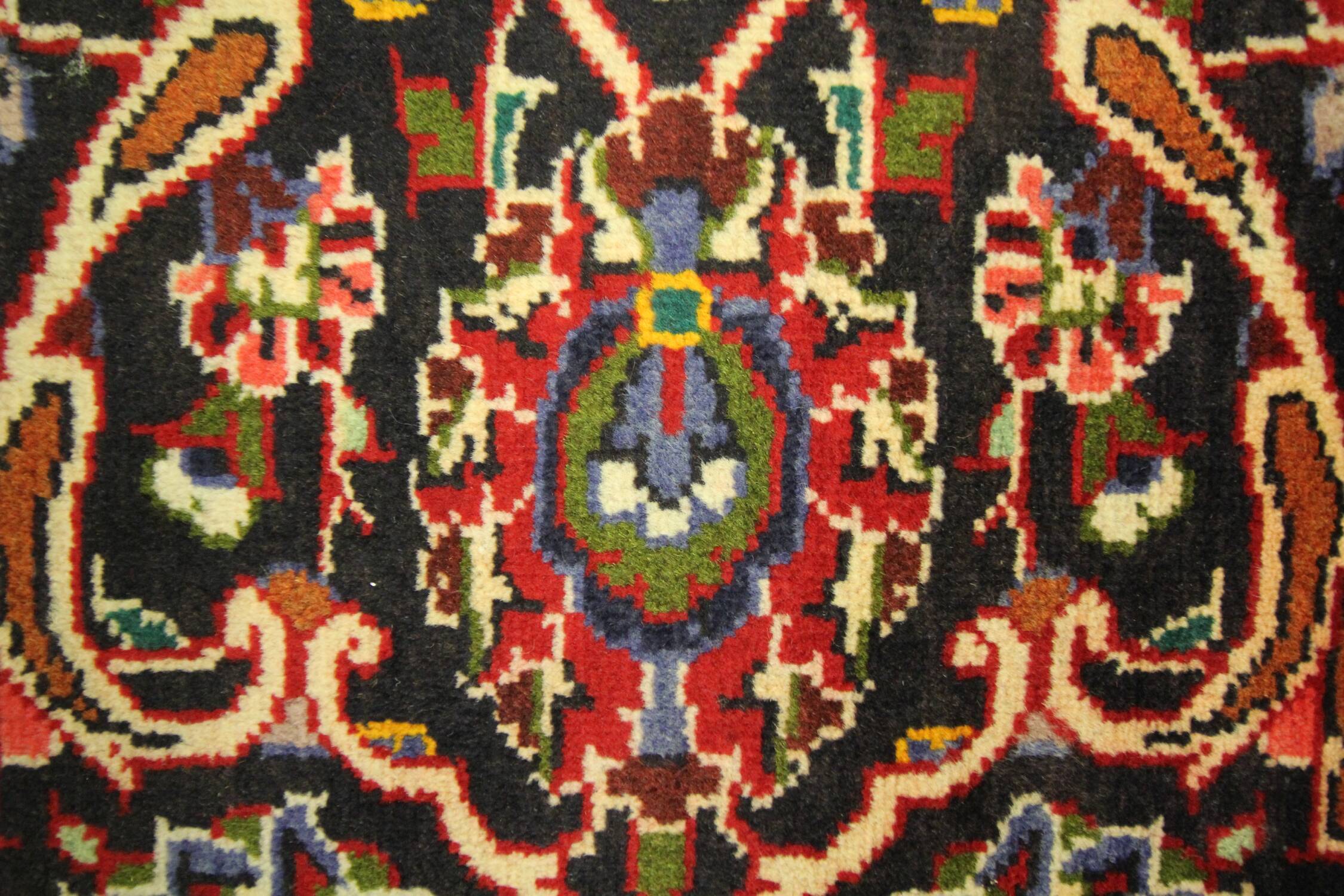 Tapis persan vintage traditionnel