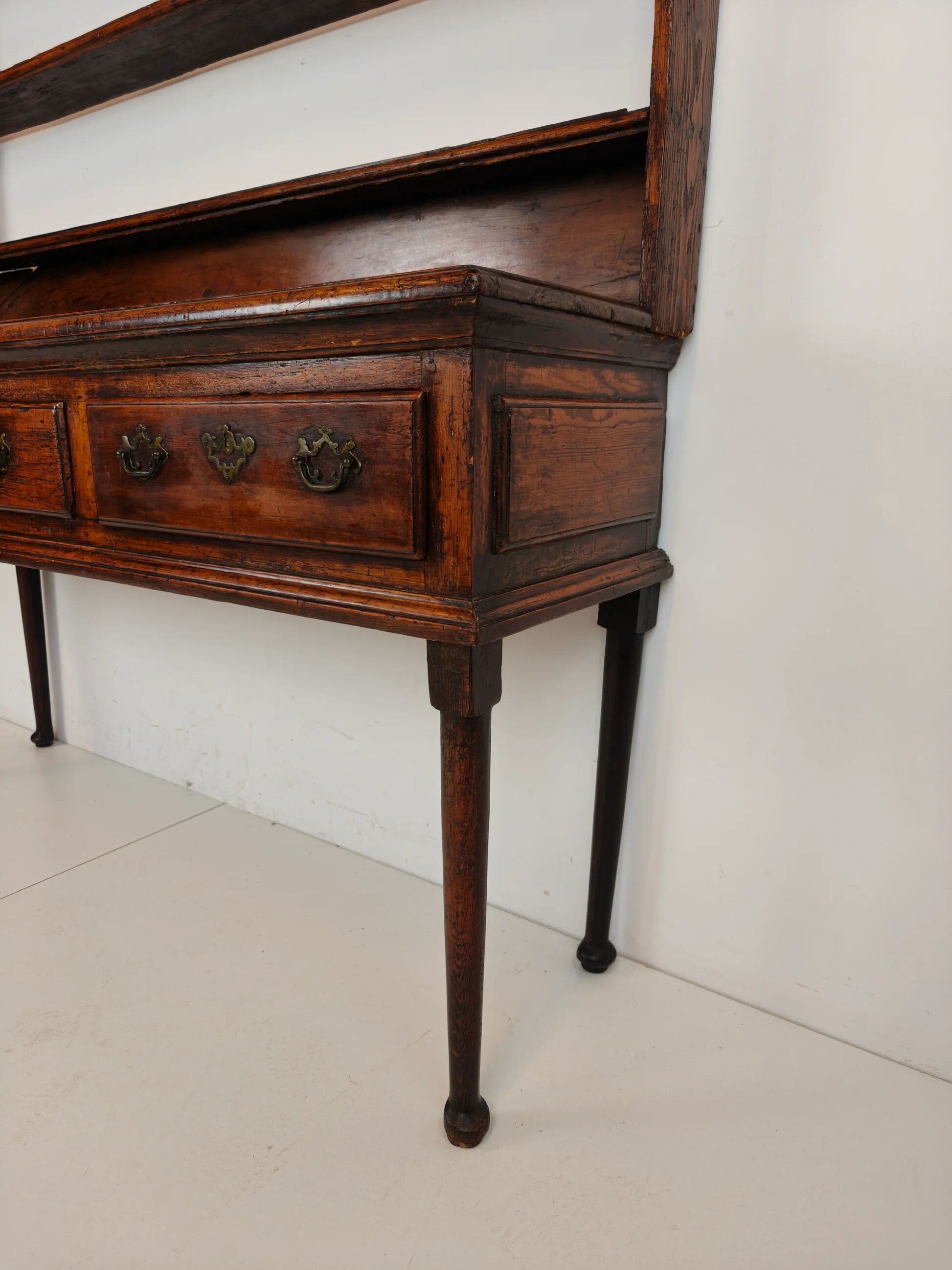Buffet gallois de style géorgien tardif (XVIIIe siècle) – Chêne massif
