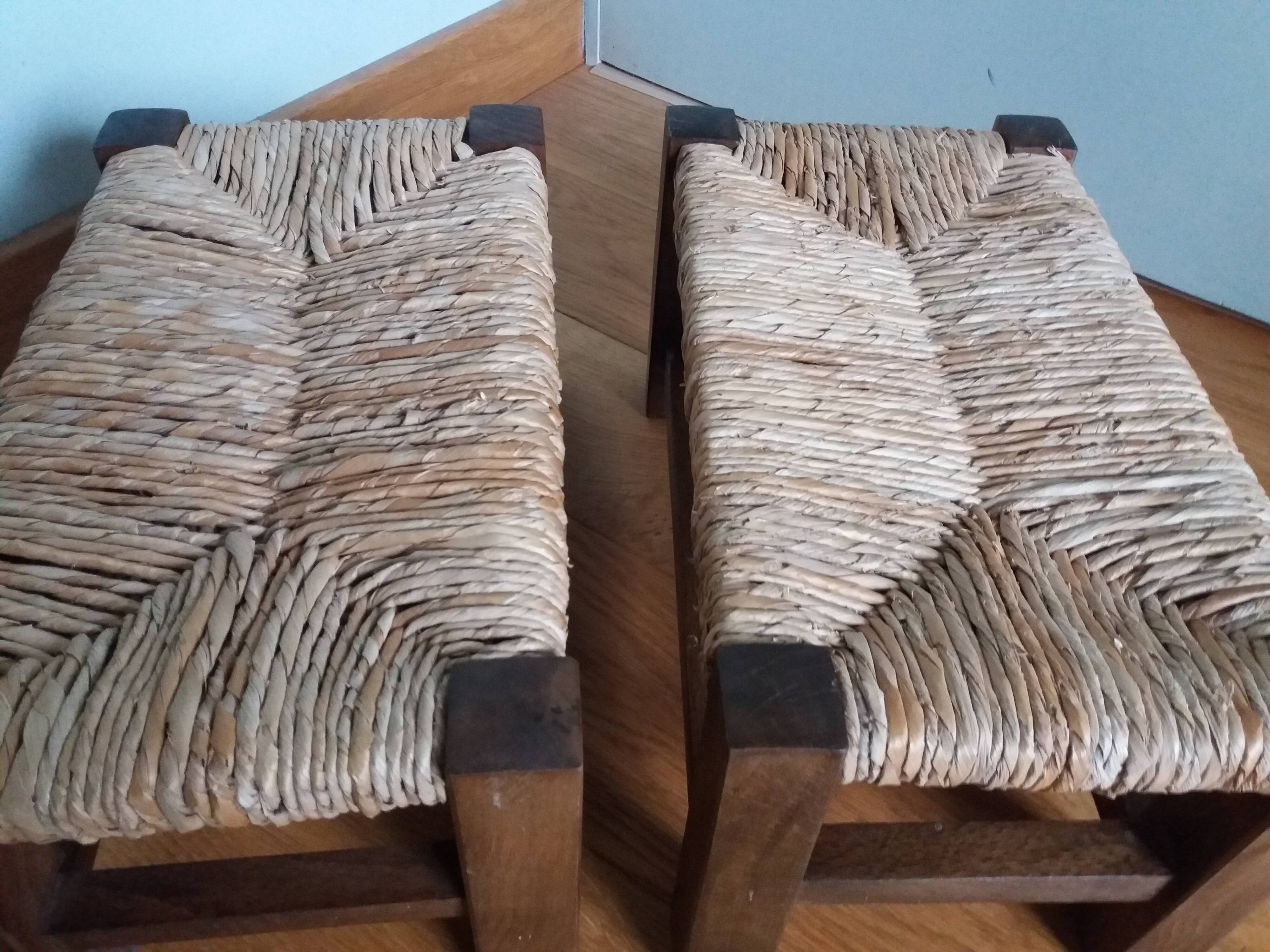 Straw foot rest
