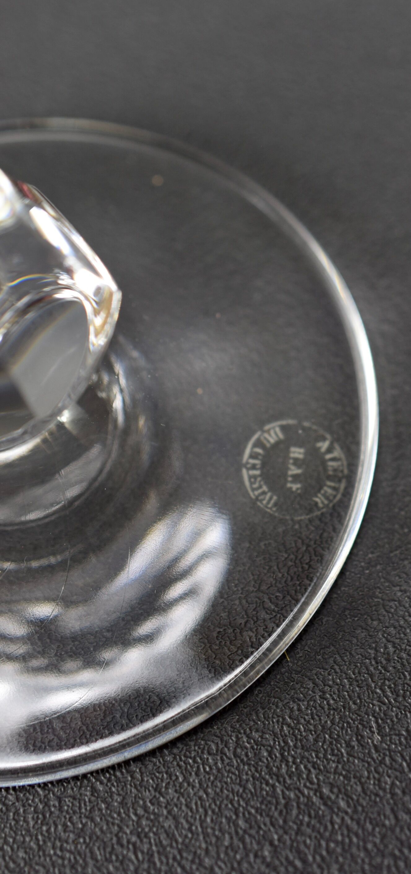 5 glass crystal cut hand crystal workshop in baccarat