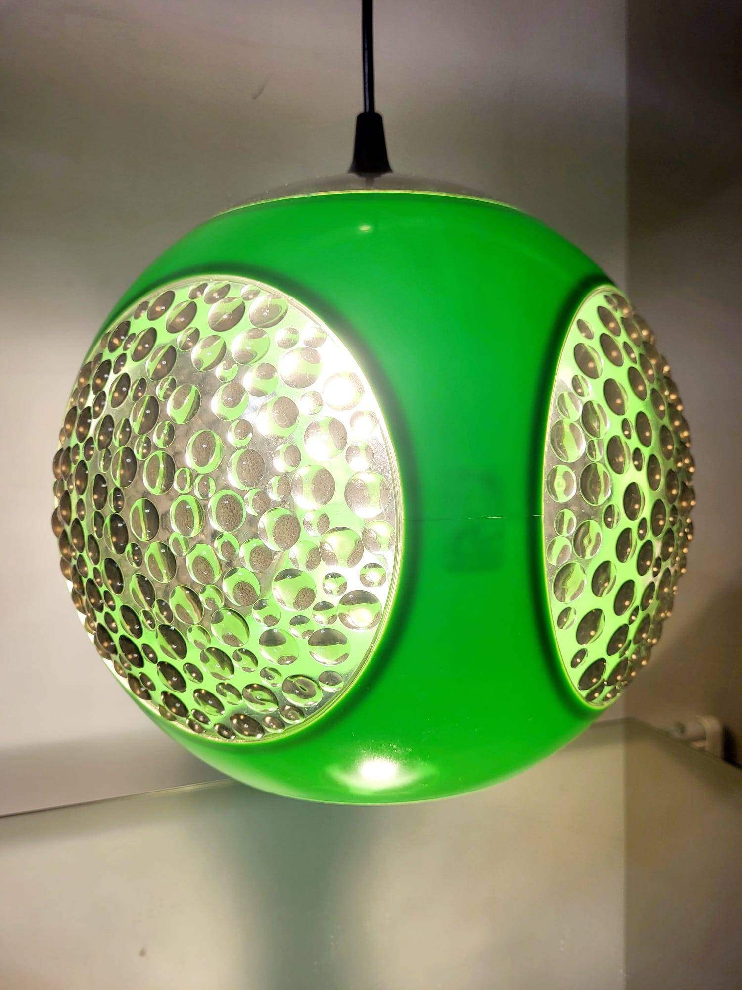 Suspension Space Age verte "Bug eye" par Massive, Belgique vers 1970