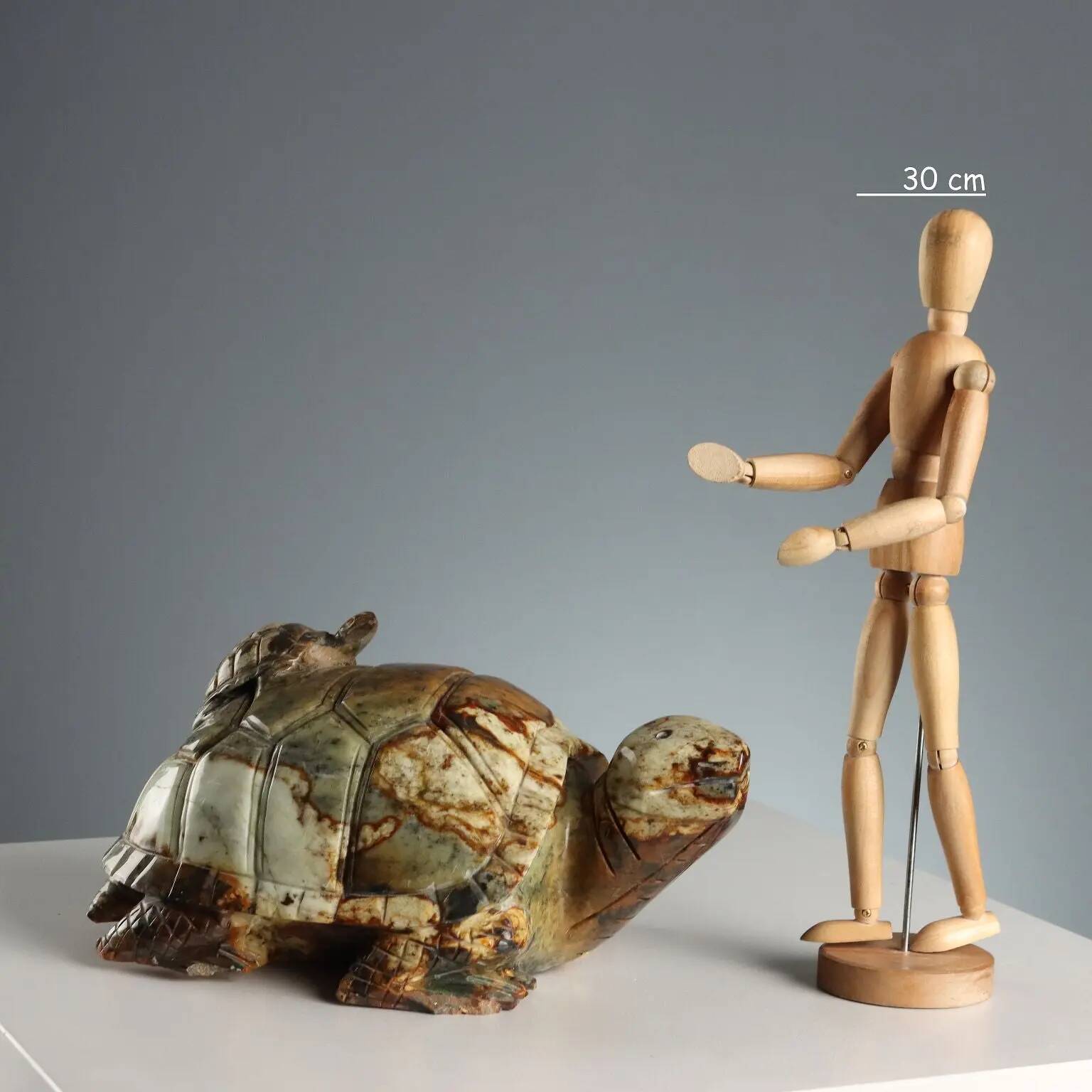Modern sculpture of a turtle in hard stone, Italy, 20th century