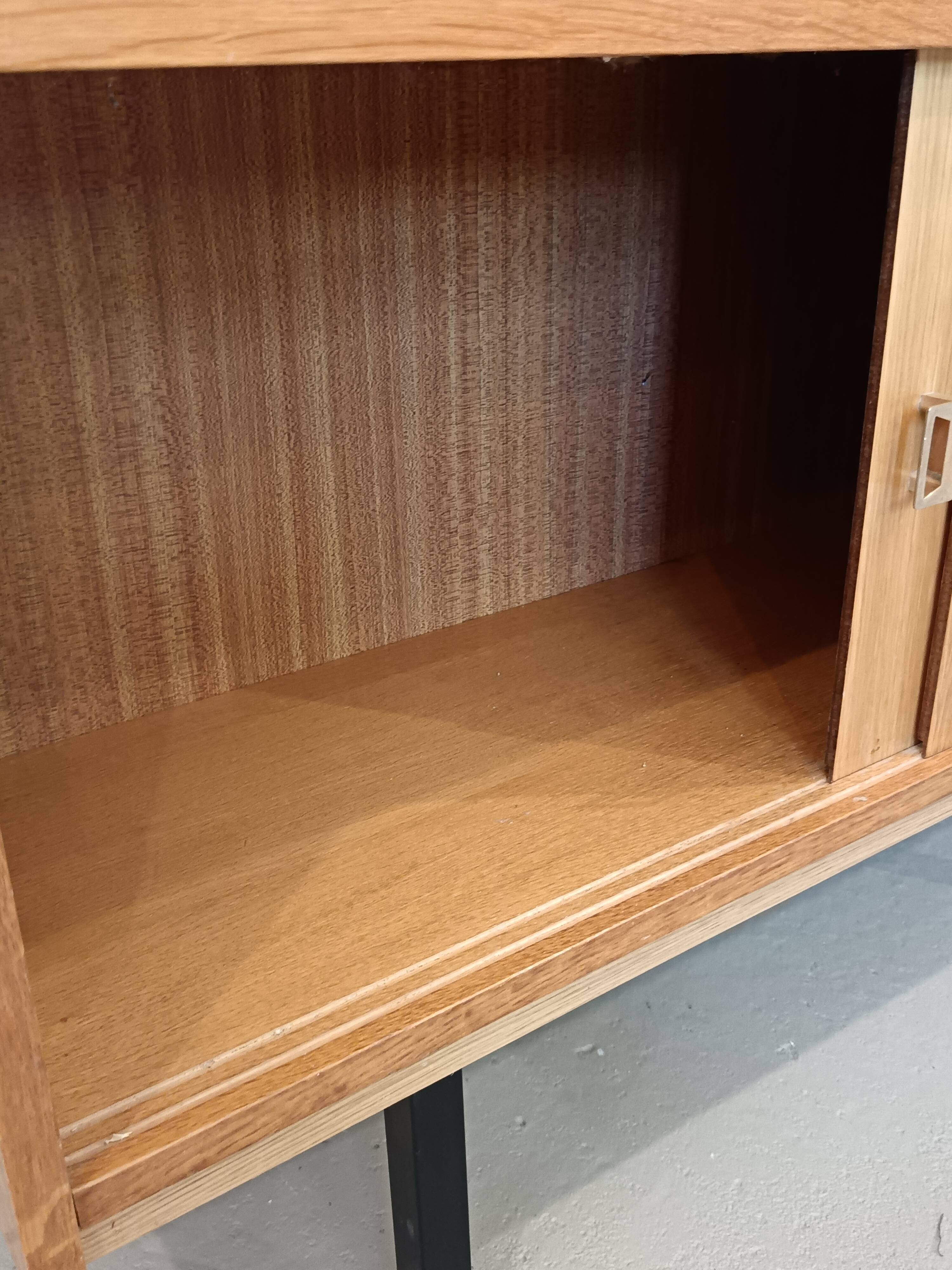 Vitrine bibliothèque vintage moderniste années 50