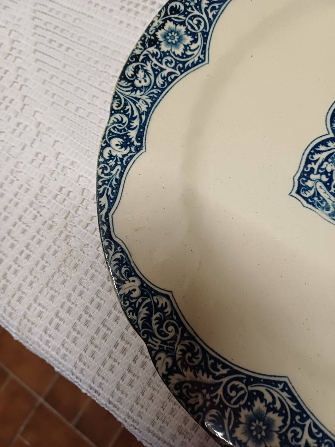 2 Gien Ironstone Flat Plates