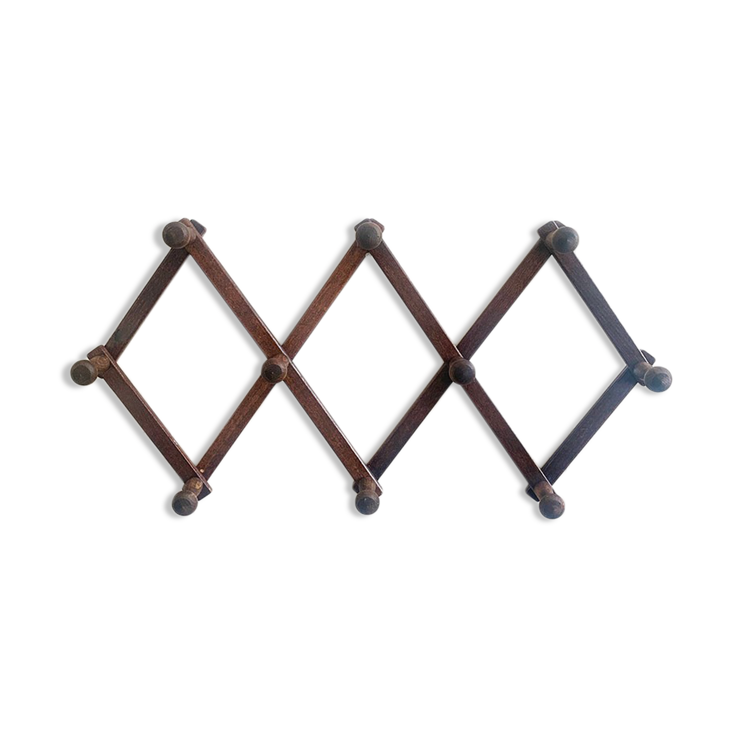 Extendable coat rack