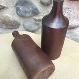 2 bouteilles en grès ancien