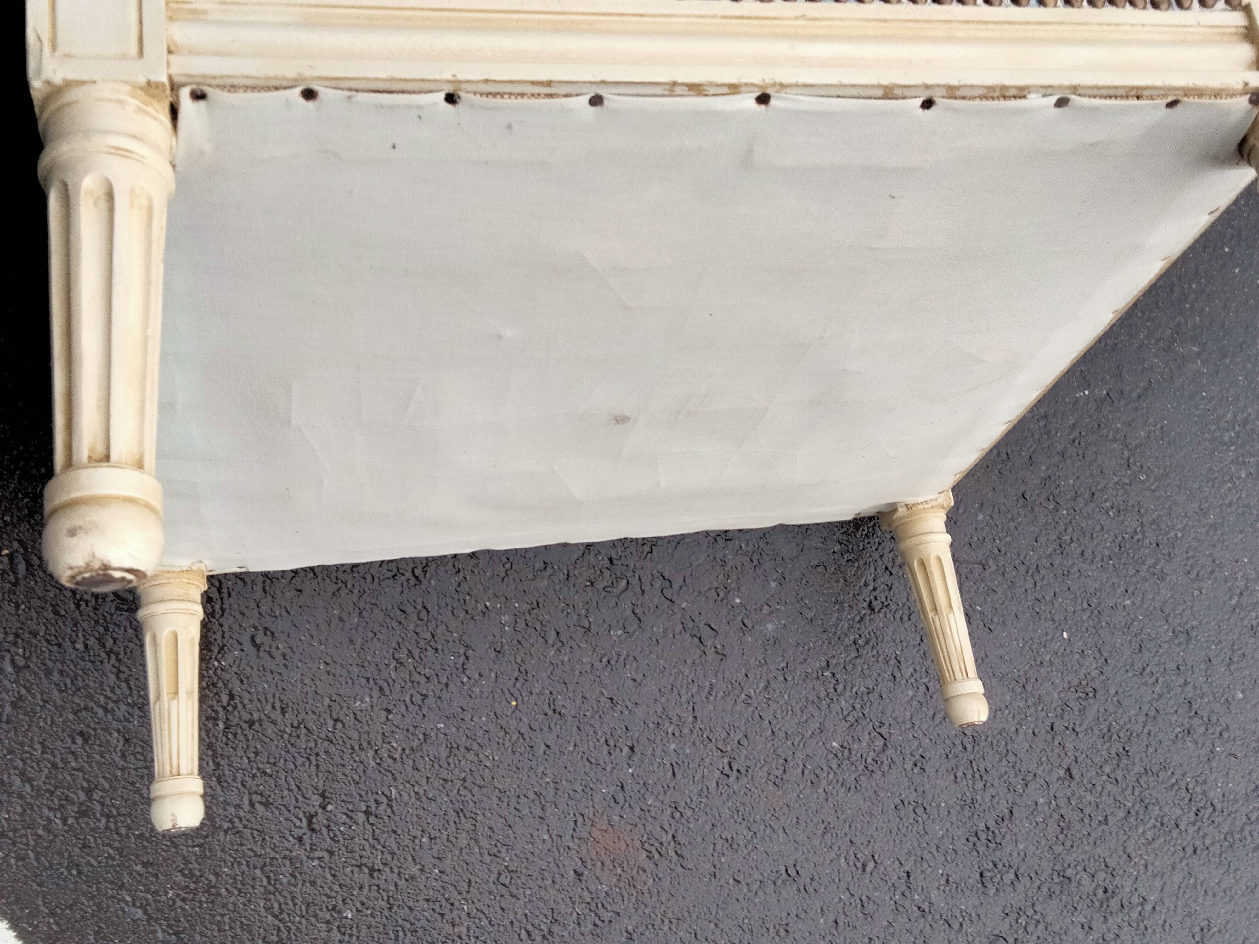 Paire de bergères fauteuils ancien style louis xvi vintage