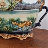 Majolica slip planter