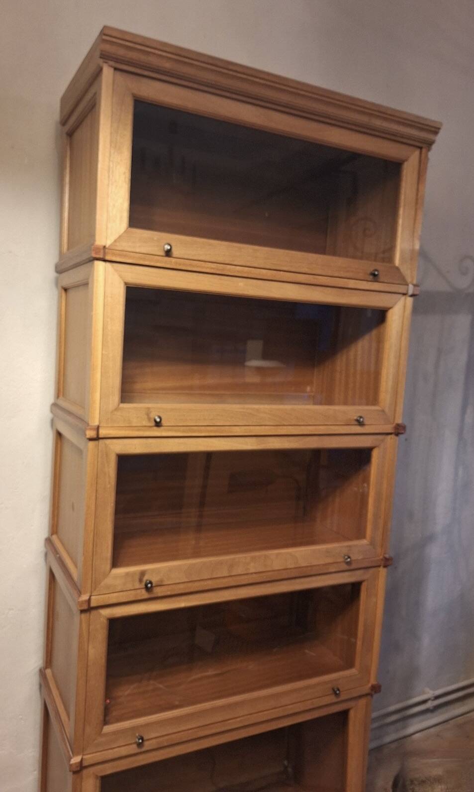 Globe-Wernicke stacking 'barrister's bookcase', USA 1920