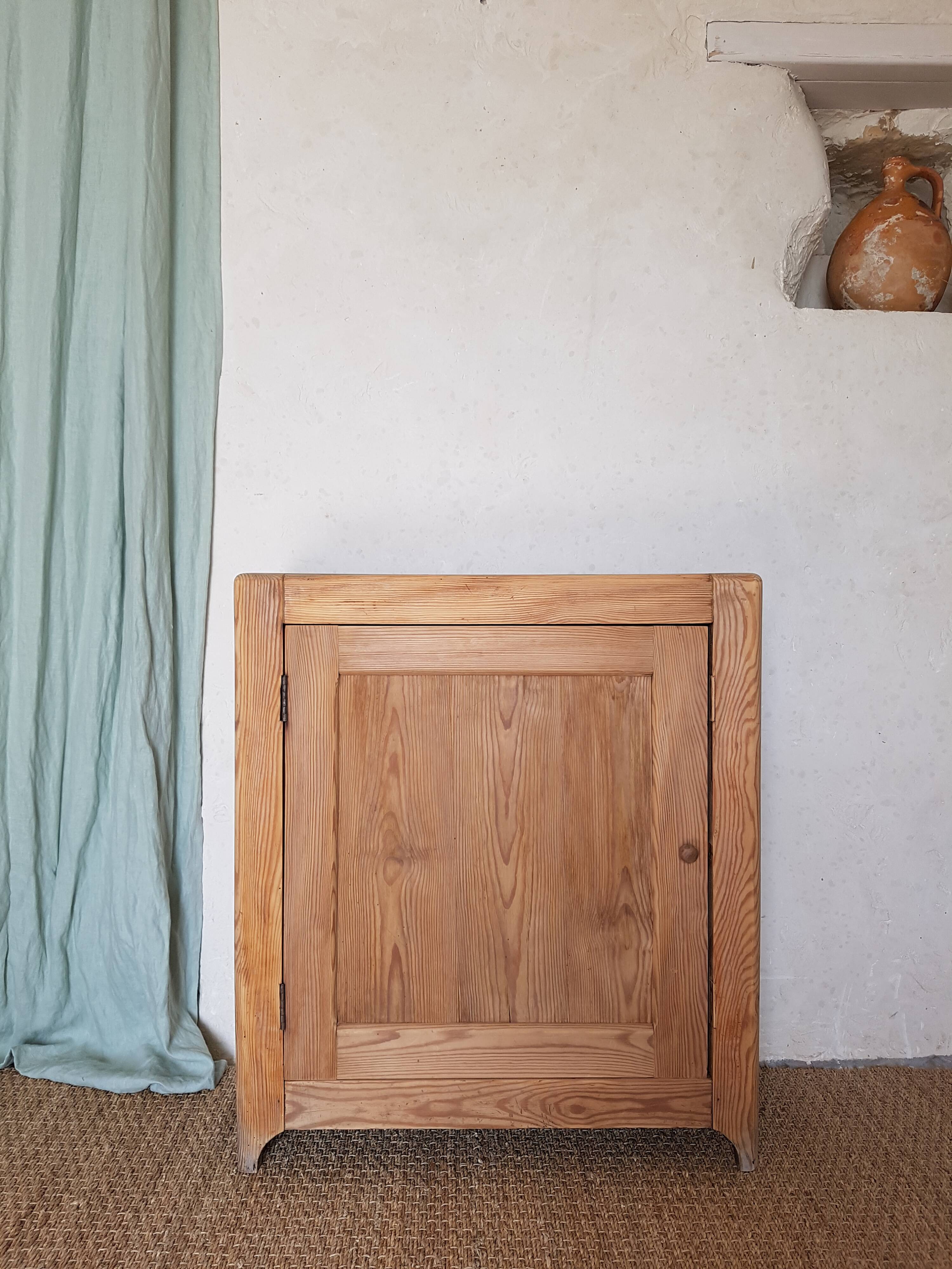 Raw wooden jam maker