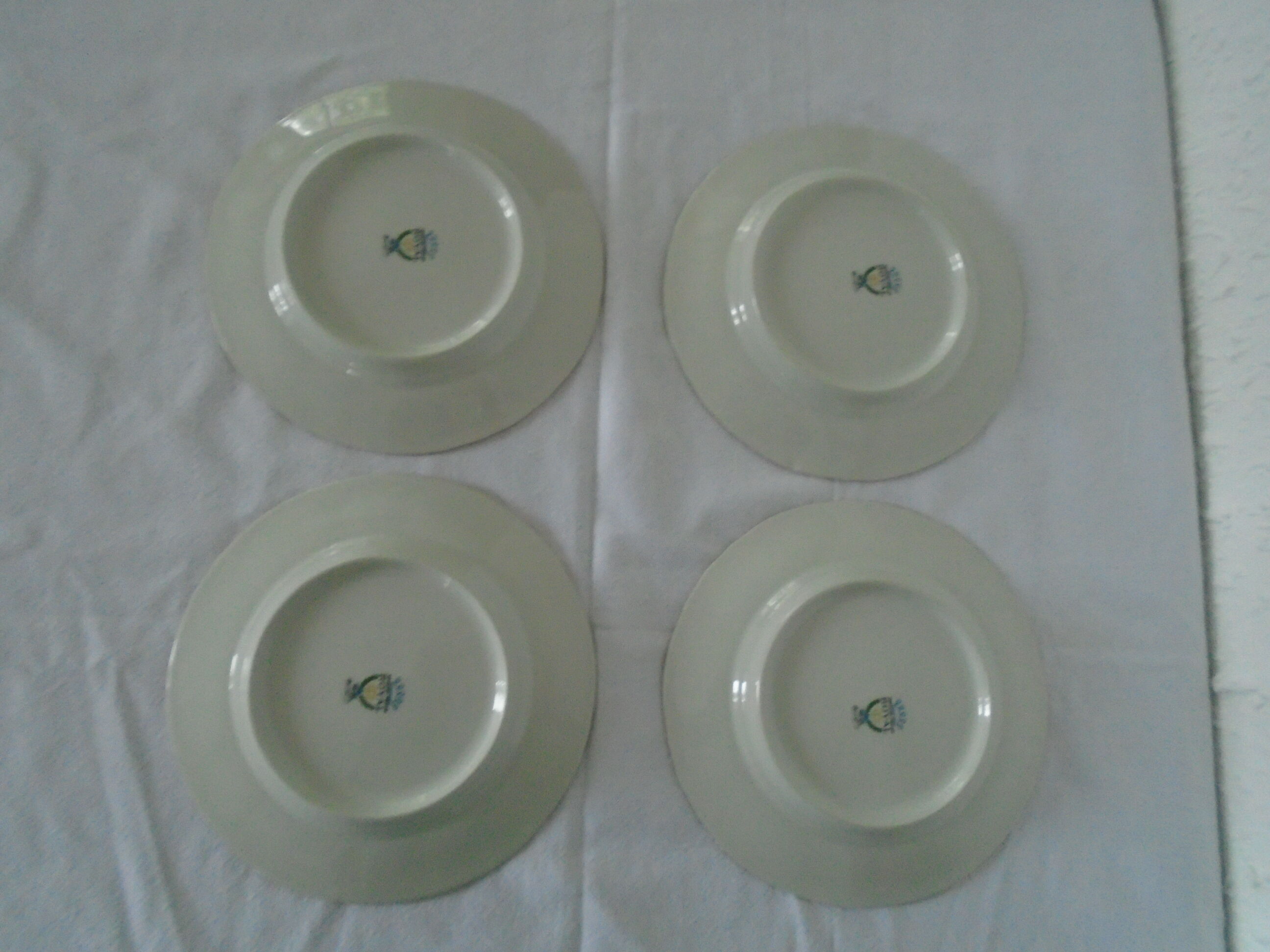4 plates porcelain dessert Royal décor of english roses