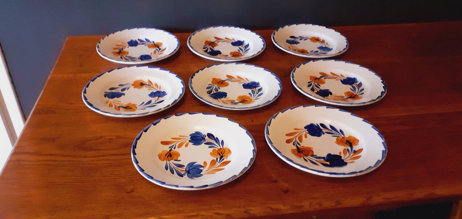 8 dessert plates from the Moulin des Loups factory around 1930