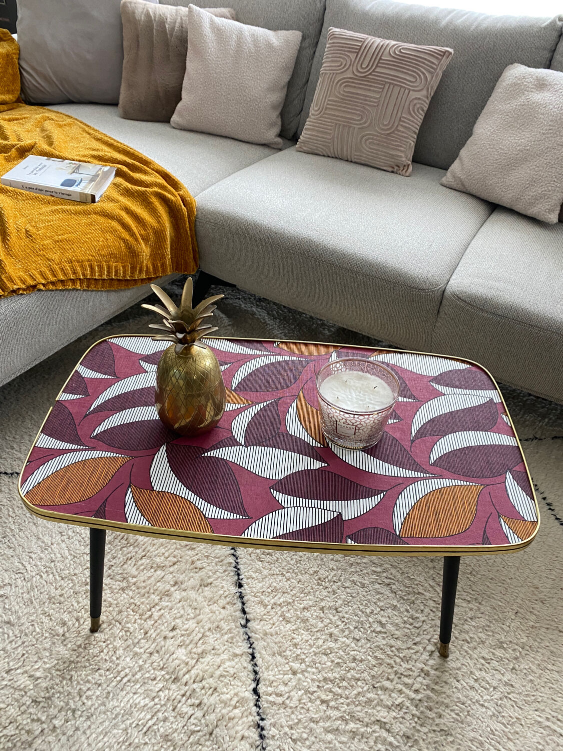 Vintage coffee table legs compass