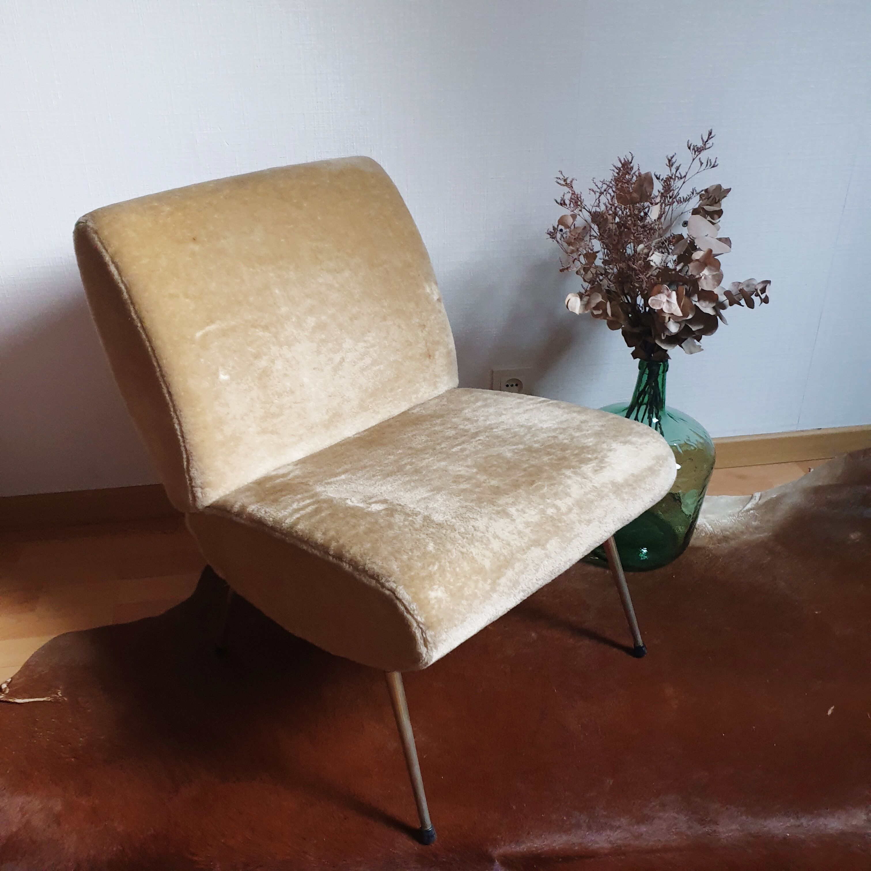 Kiss heater armchair from the house Pelfran vintage 60s perfect condition