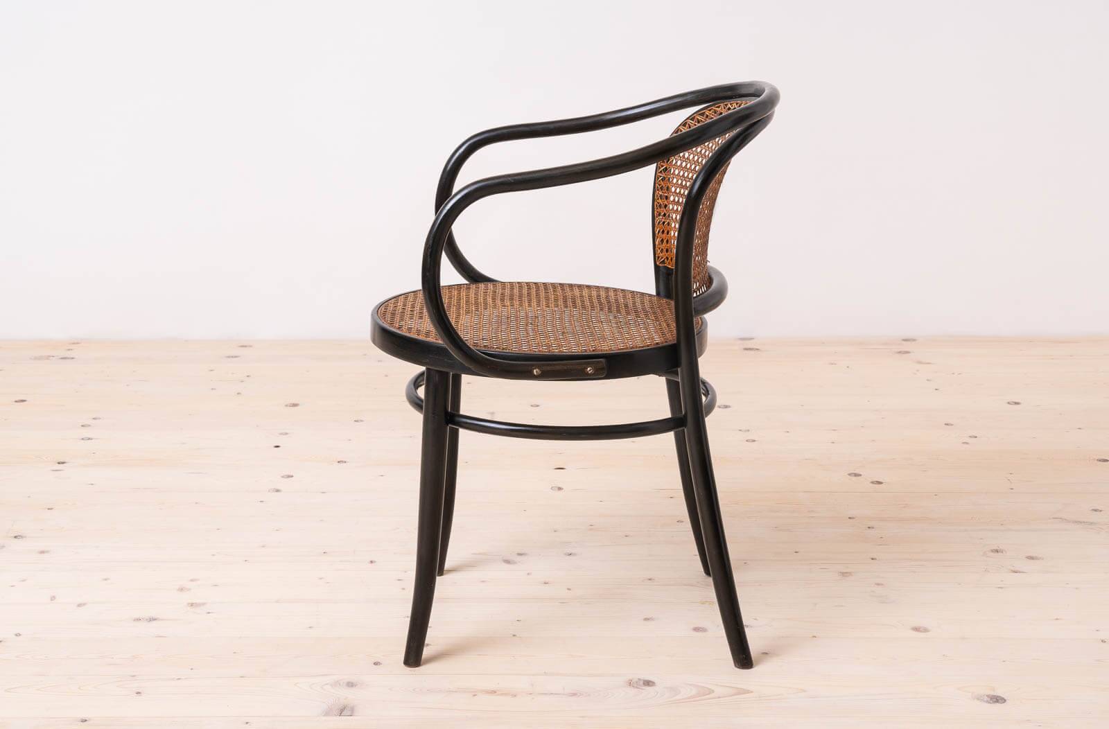 Set of 4 Thonet dining chairs by Drevounia, model 210, Czechoslovakia, 1960s