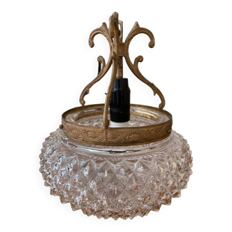 Diamond spike globe lamp
