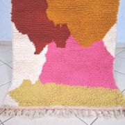 Handmade traditional Beni Ourain Berber rug, size 150 x 250 cm.