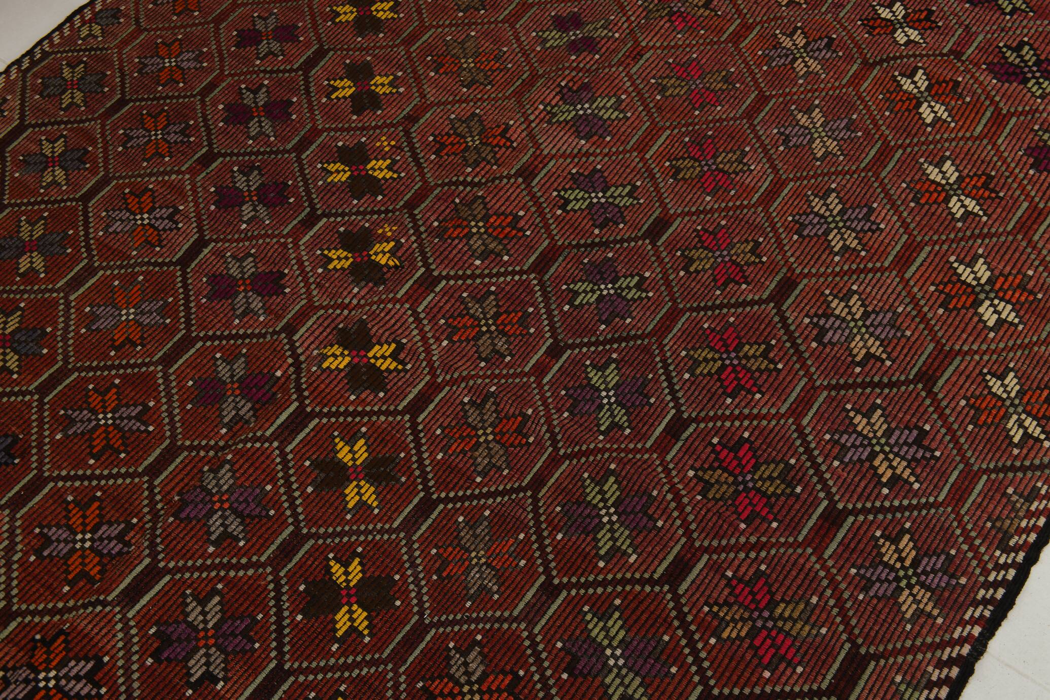 Burgundy Red Star Pattern Vintage Kilim Rug, 194x314Cm