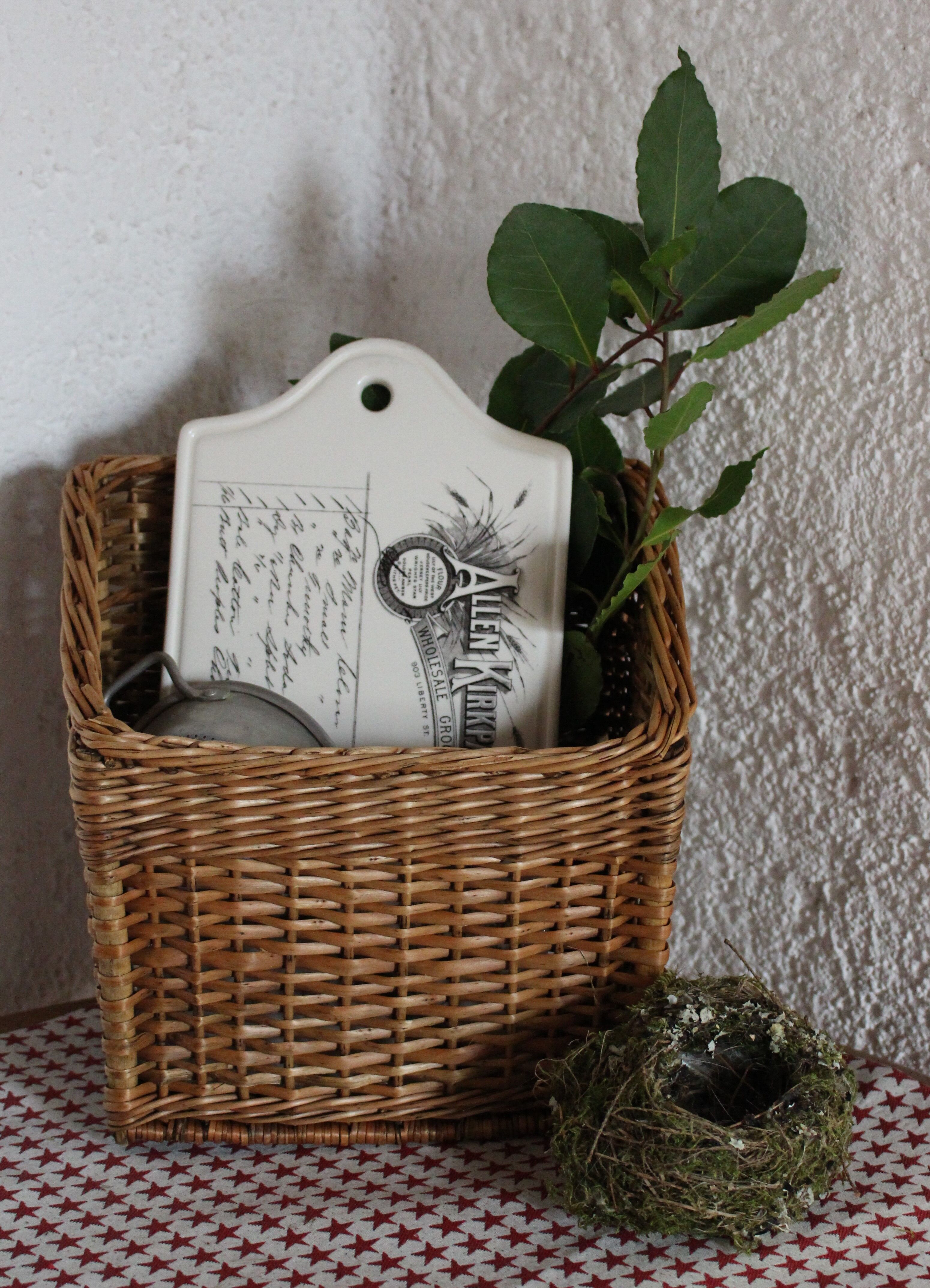 Rectangular wicker basket