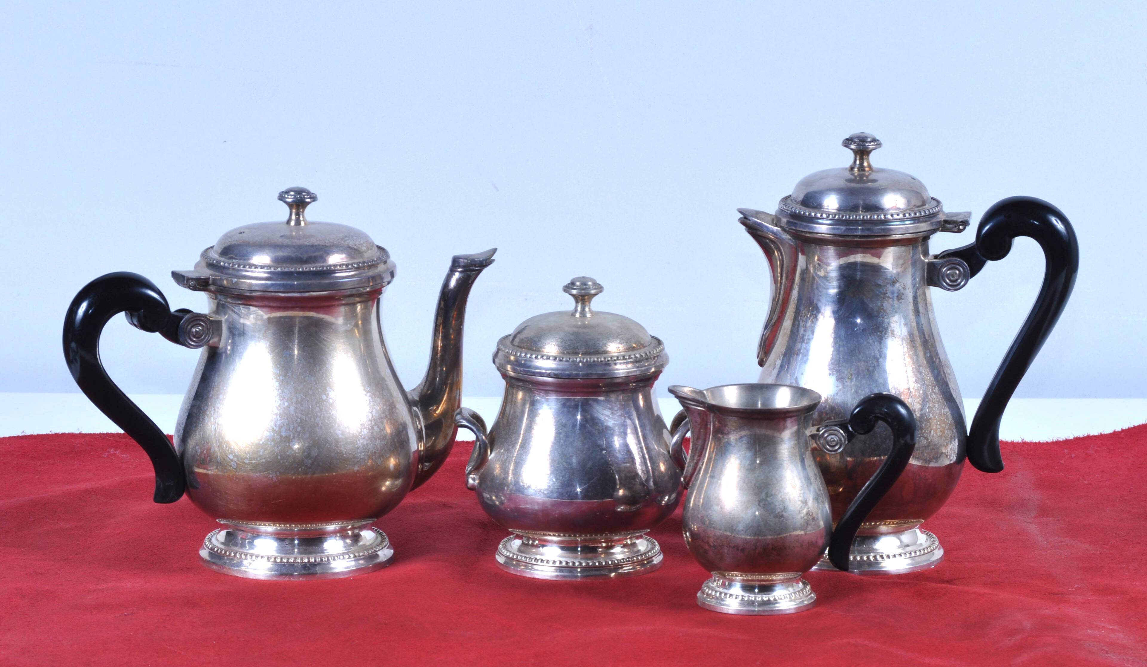 Service, tea, coffee, in silver metal François Frionnet