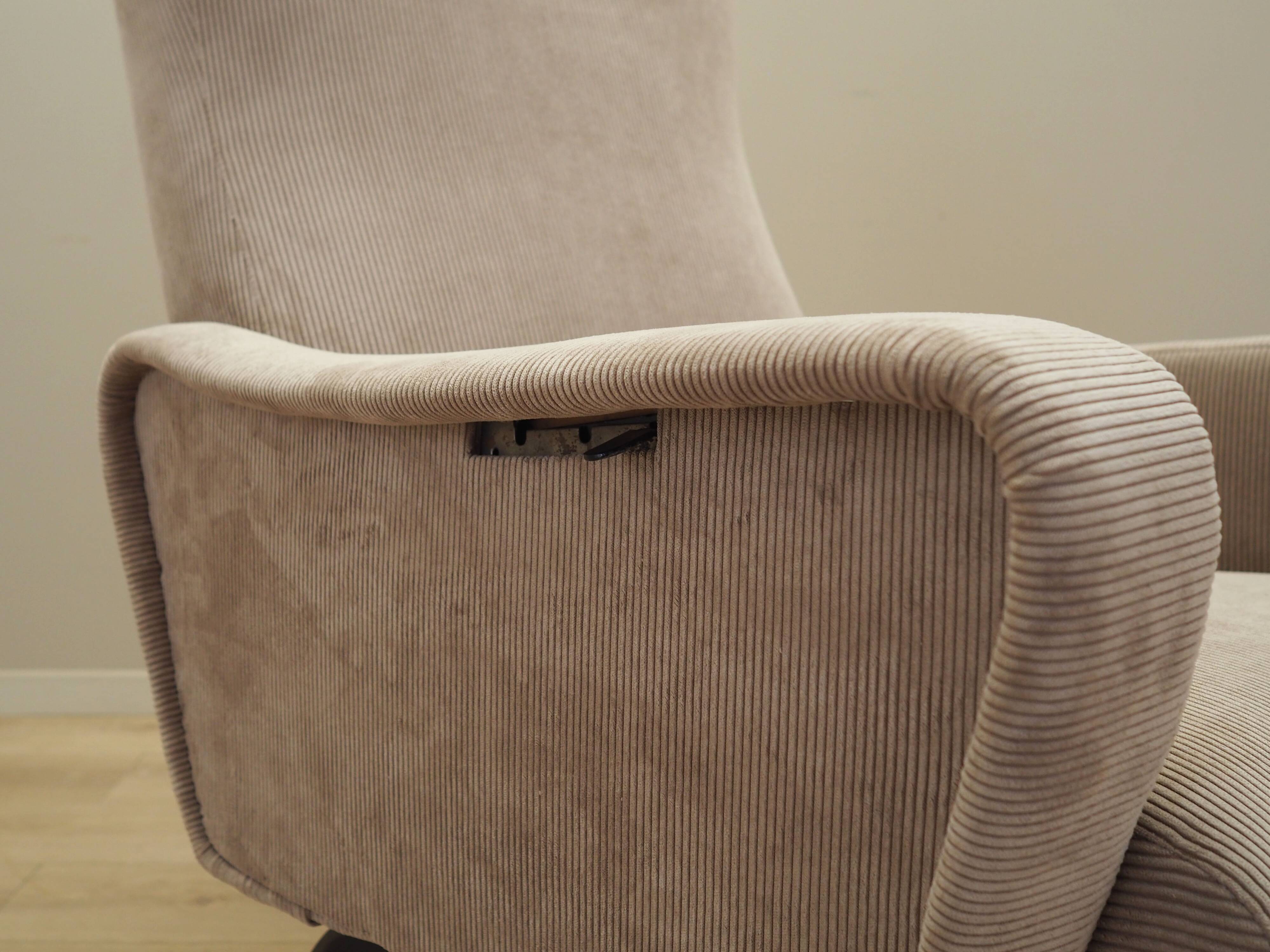 Adjustable armchair, Italian design, 1970s, production: Italy
