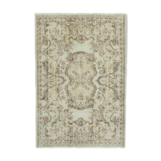 Tapis beige oriental ancien fait à la main 170 cm x 248 cm