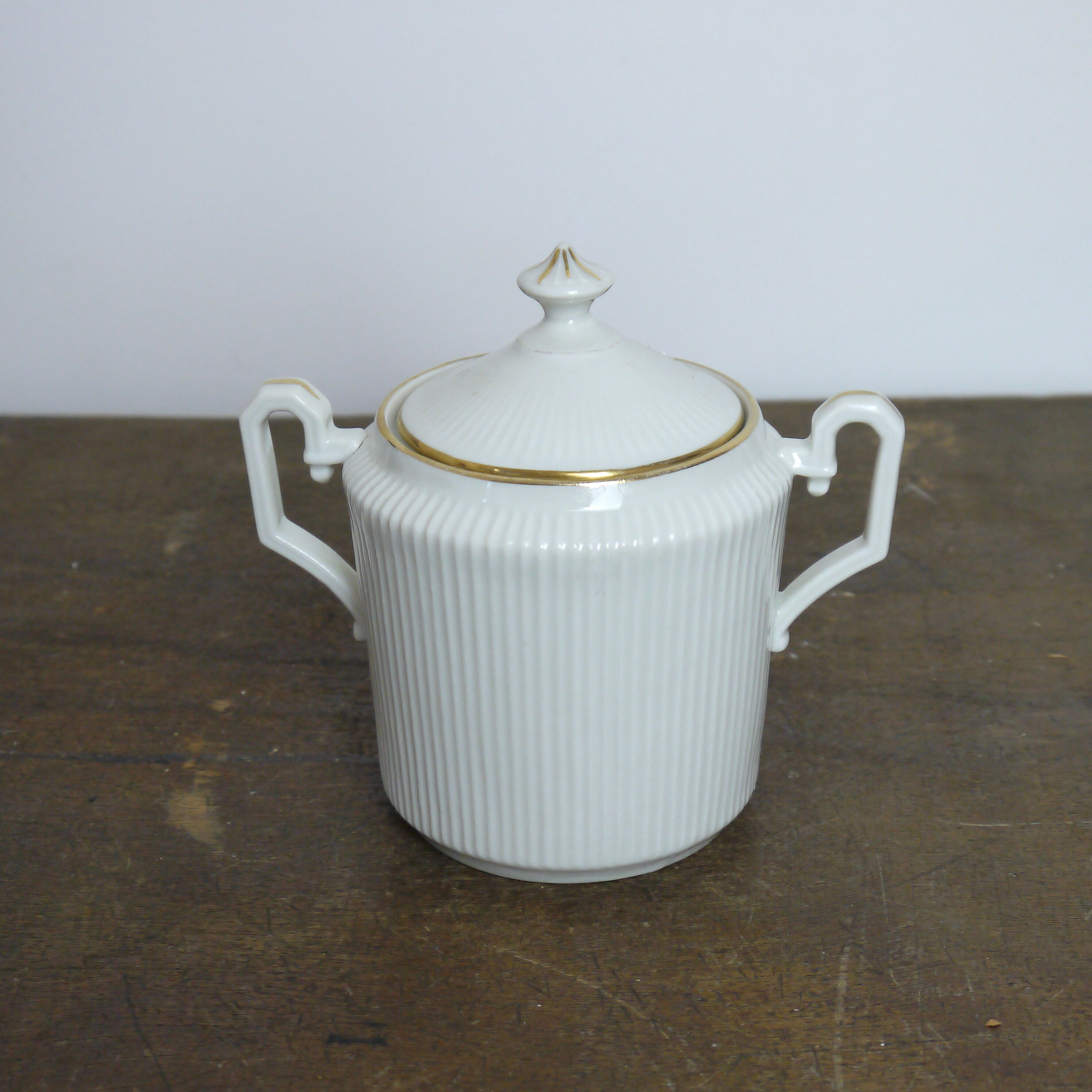 Porcelain sugar pot