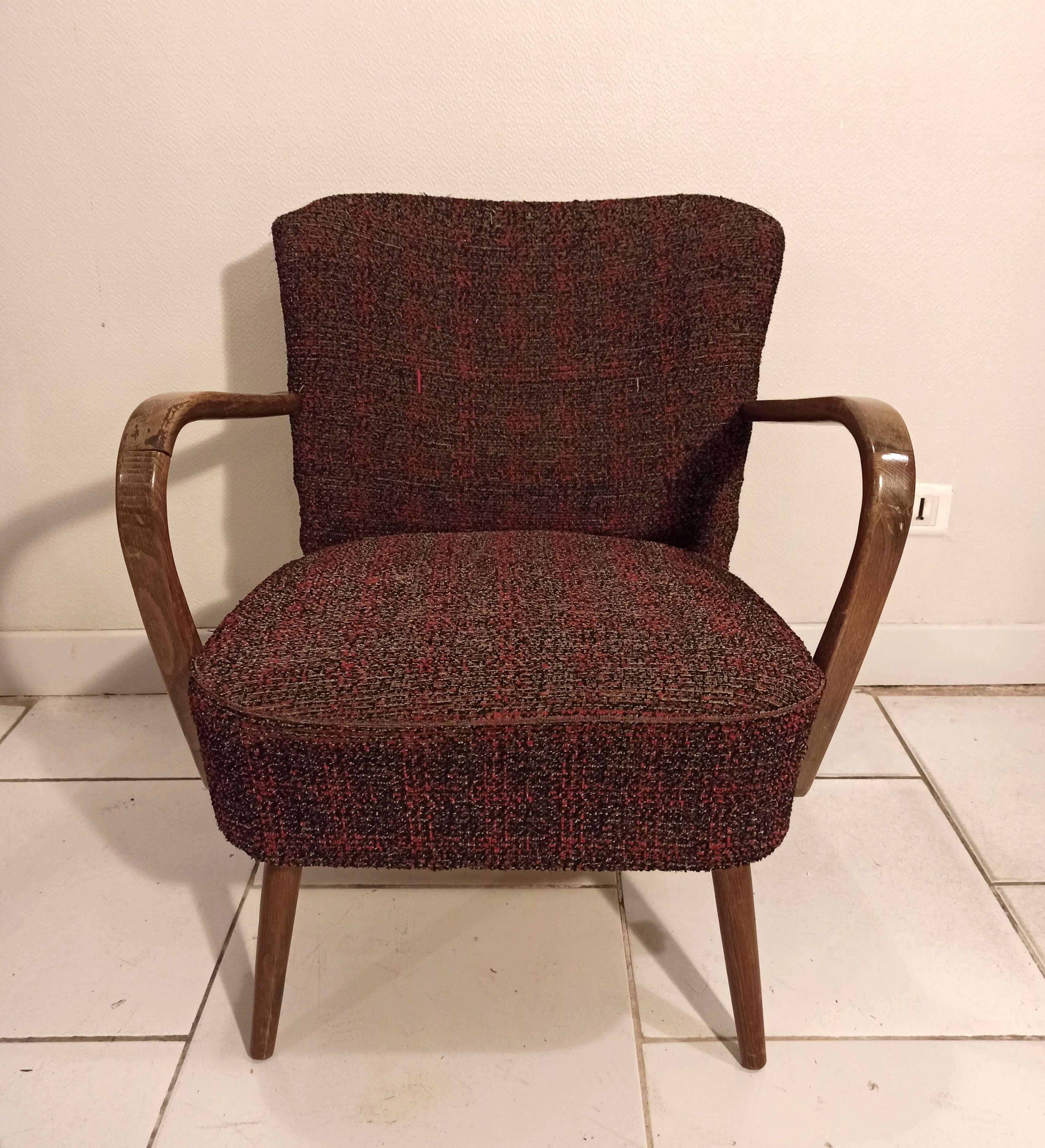 Vintage cocktail armchair armrests curved wood 1950