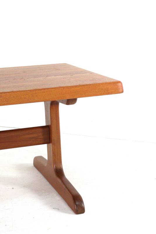 Niels Bach coffee table 'Aulum' - danish design in teak