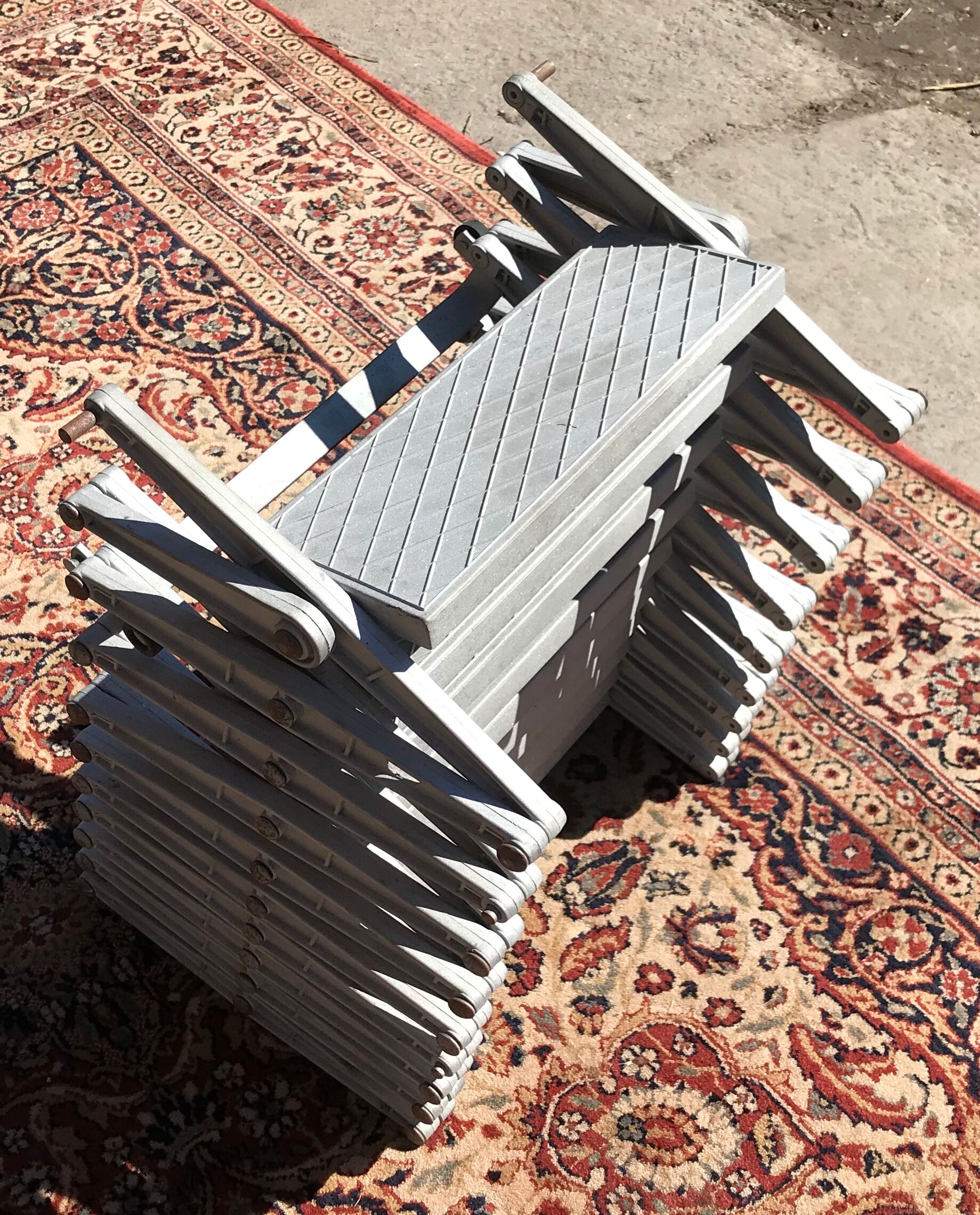 Henke accordion staircase