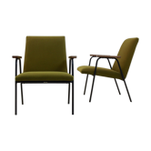 Paire de fauteuils Pierre Guariche par Meurop