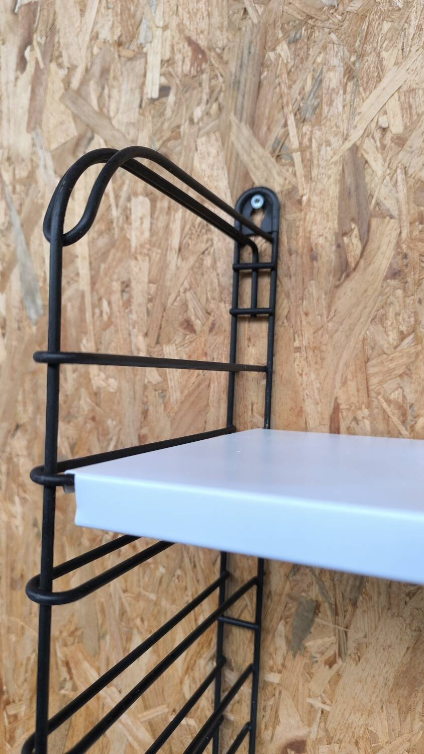 Tomado Holland modular shelving unit